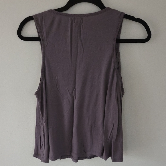 O'Neill Sleeveless Top - Picture 6 of 6